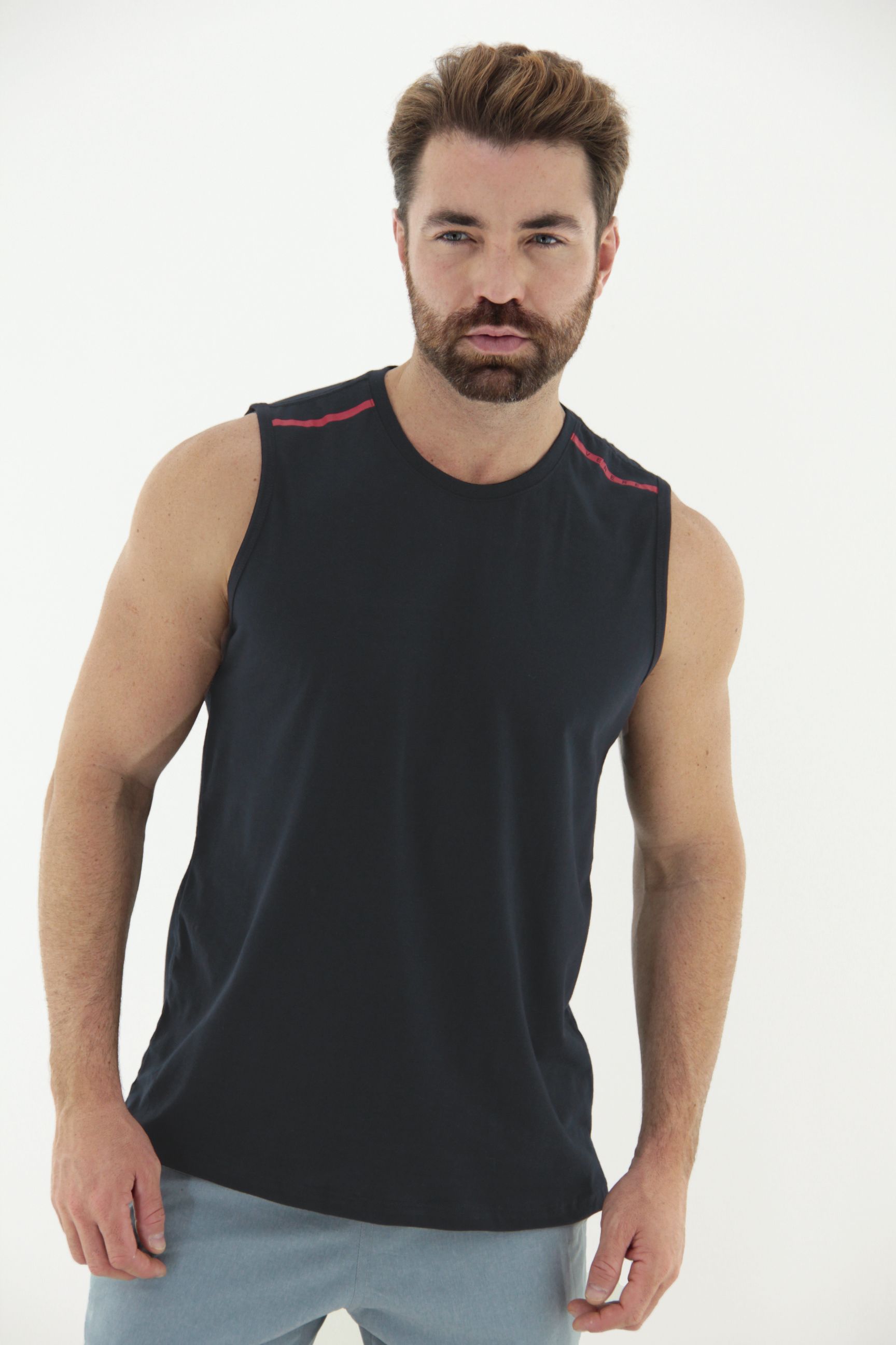 Vista lateral 1 do produto Camiseta Machão Masculina 100% Algodão com Estampa no Ombro