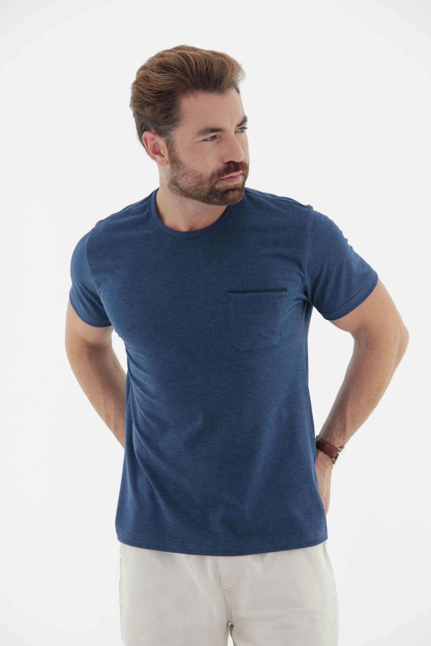 Fotografia de Camiseta T-Shirt Masculina em Piquet com Bolso Frontal