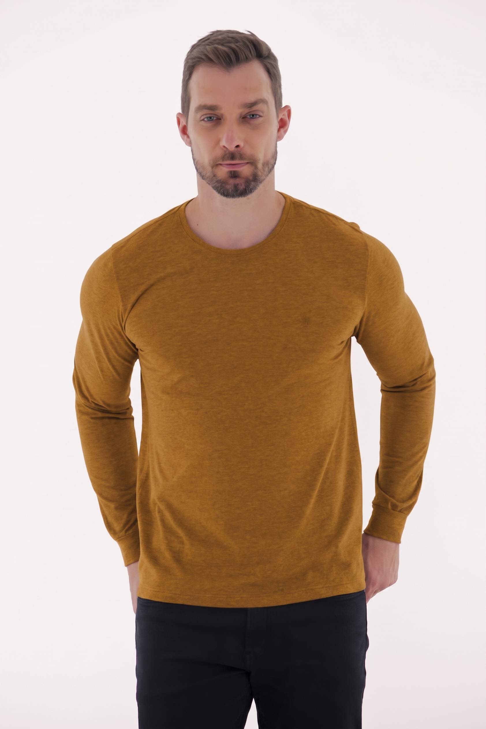 Vista lateral 6 do produto T-Shirt Básica Manga Longa Masculina